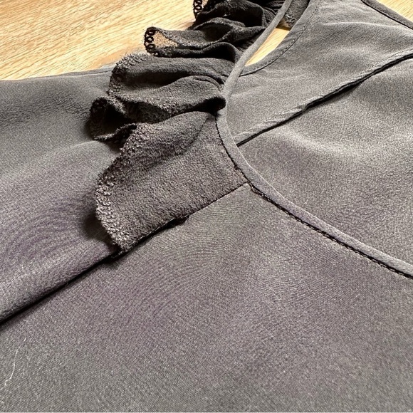 Wilfred Dark Romance Black Asphalt Sleeveless Ruffle Blouse 100% Silk - Small - Picture 13 of 16